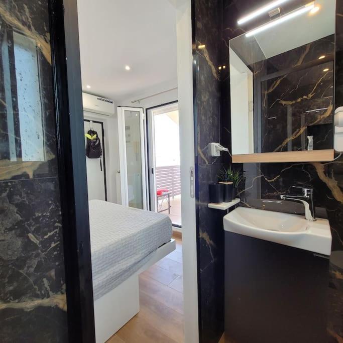 Acropolis View Chic Apartment Атина Екстериор снимка